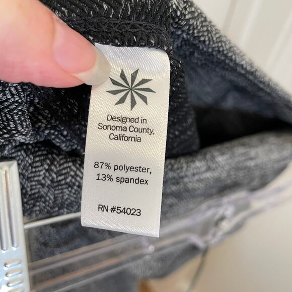 Athleta Herringbone Metro High Waisted Leggings Pockets Gray Black M - Picture 6 of 7